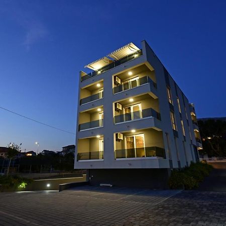 Apartments Adriatic Podstrana Kültér fotó