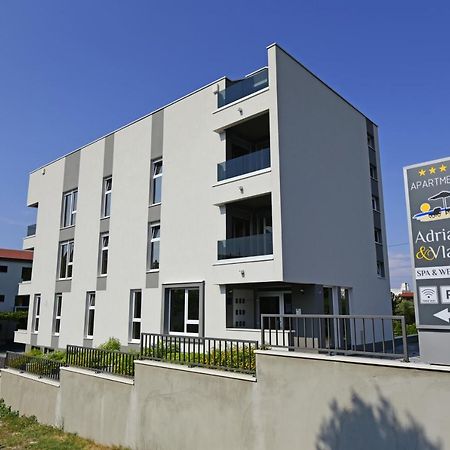 Apartments Adriatic Podstrana Kültér fotó