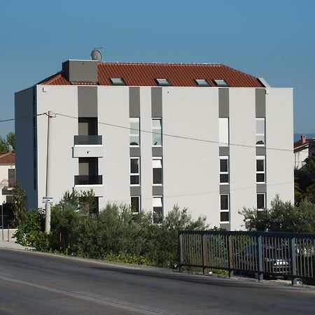 Apartments Adriatic Podstrana Kültér fotó