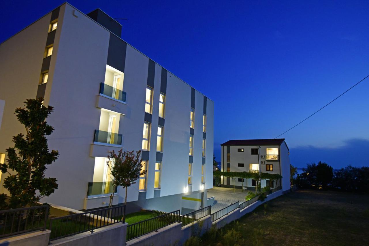 Apartments Adriatic Podstrana Kültér fotó