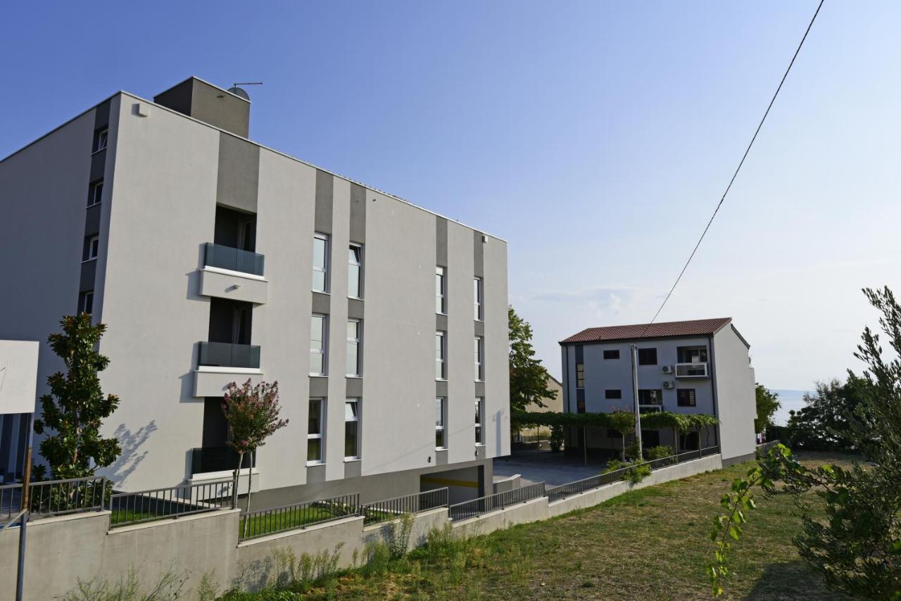 Apartments Adriatic Podstrana Kültér fotó