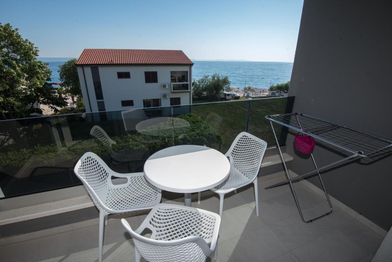 Apartments Adriatic Podstrana Kültér fotó