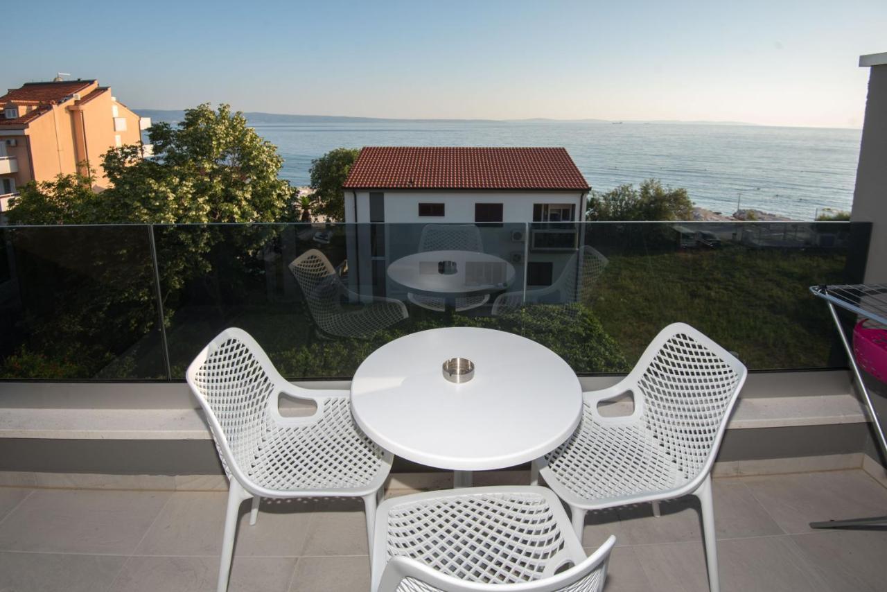 Apartments Adriatic Podstrana Kültér fotó